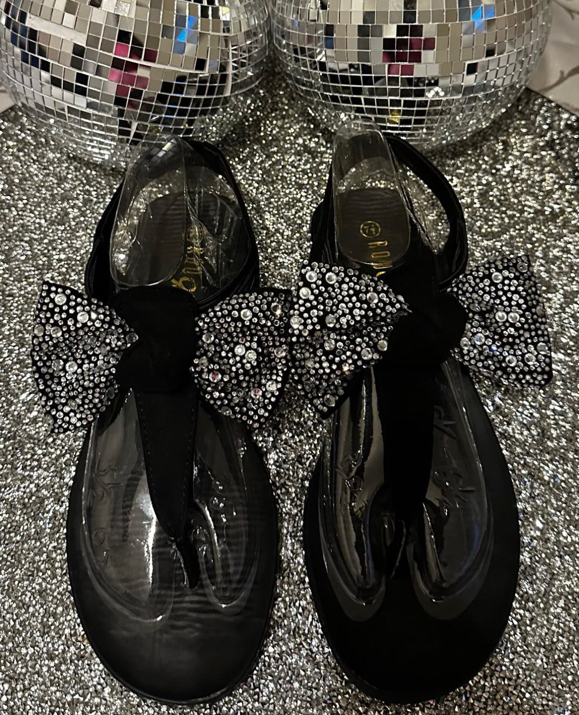 Black dazzled bow sandals